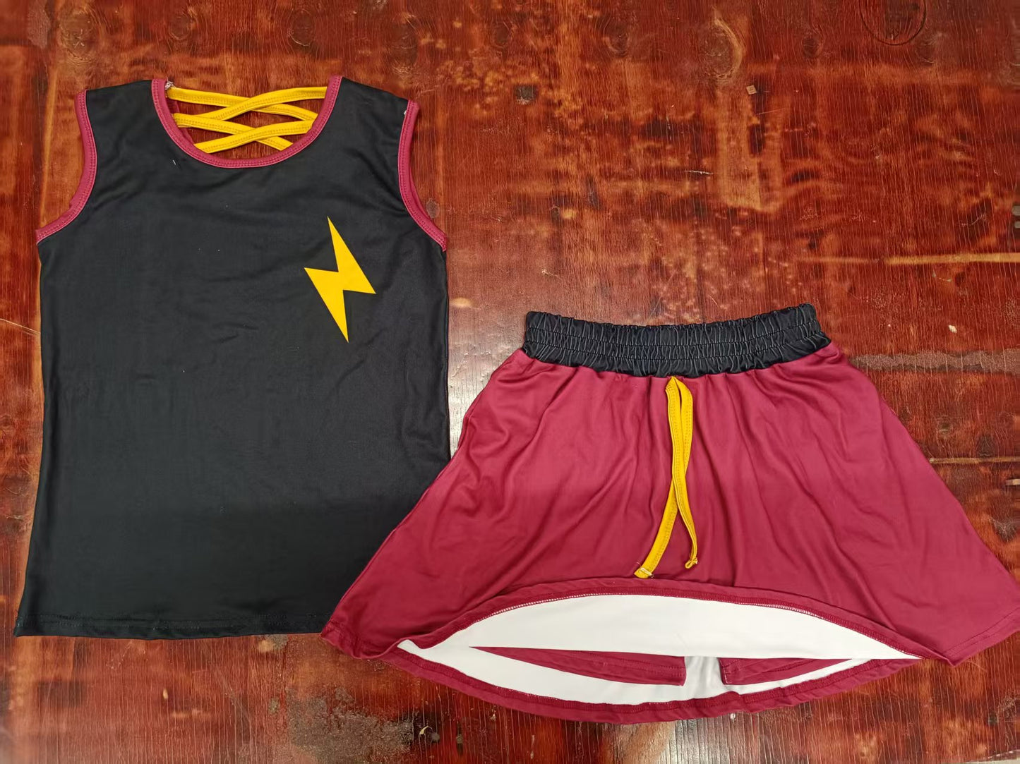 Preorder moq 5 Baby Girls Black Sleeveless Lightning Vest Top Red Short Skirts Set