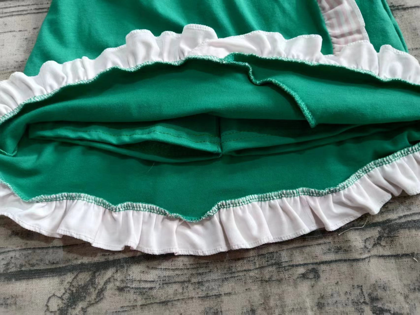 Preorder (moq 5)Baby Girls Pink Stripe Flutter Sleeves Golf Truck Top Green Ruffle Short Skirts Set