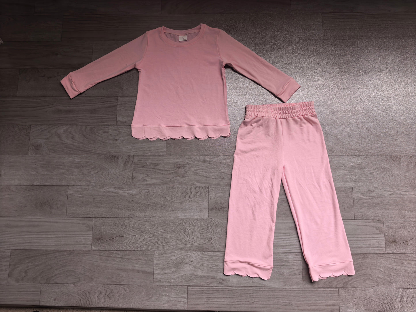 Baby Girls Light Pink Long Sleeve Top Pants Scallop Pajamas Clothes Sets