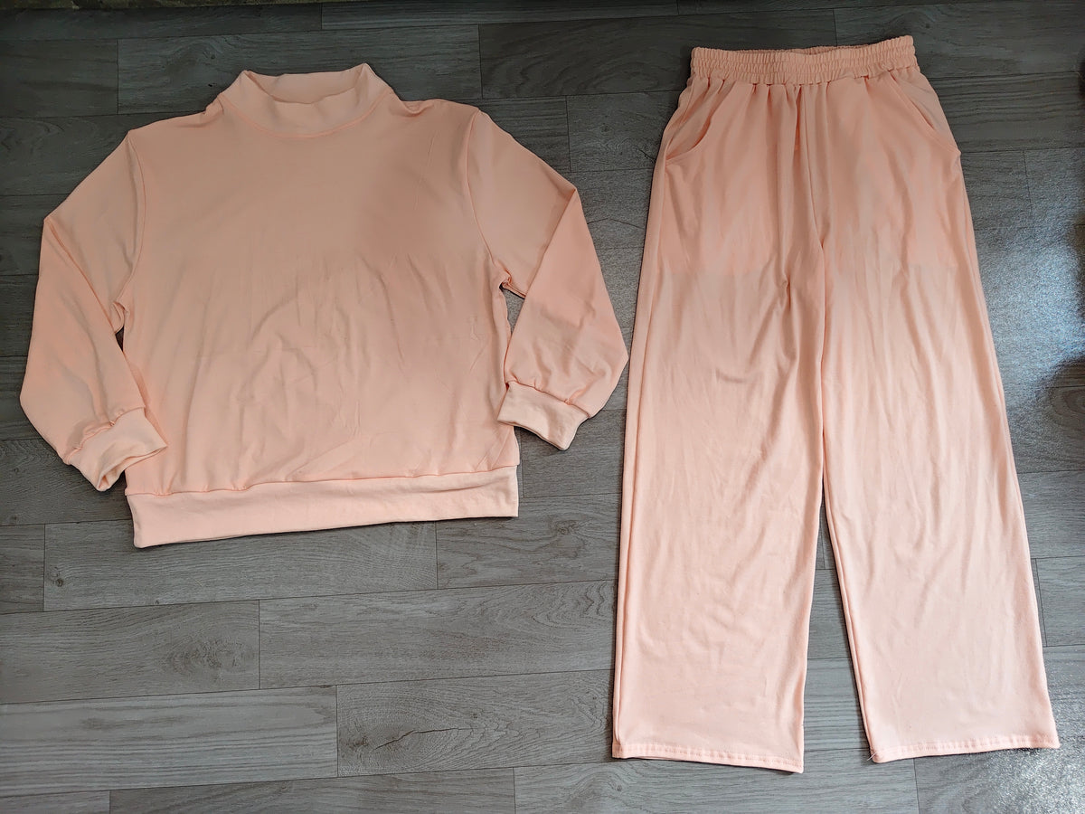 Preorder moq 5 Adult Women Light Pink Top Flare Pants Fall Pajamas Clothes Sets