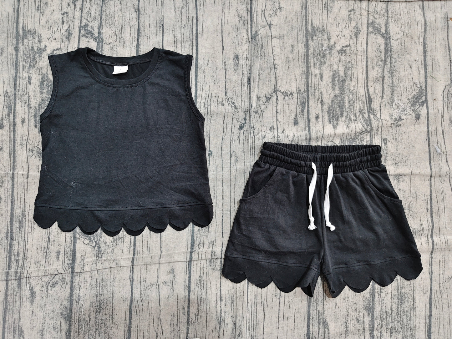 Baby Girls Black Sleeveless Vest Top Pockets Short Scallop Clothes Set