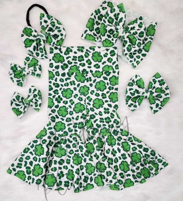 Baby Girls Green Quatrefoil St Patrick Day Bell Bottom Pants preorder