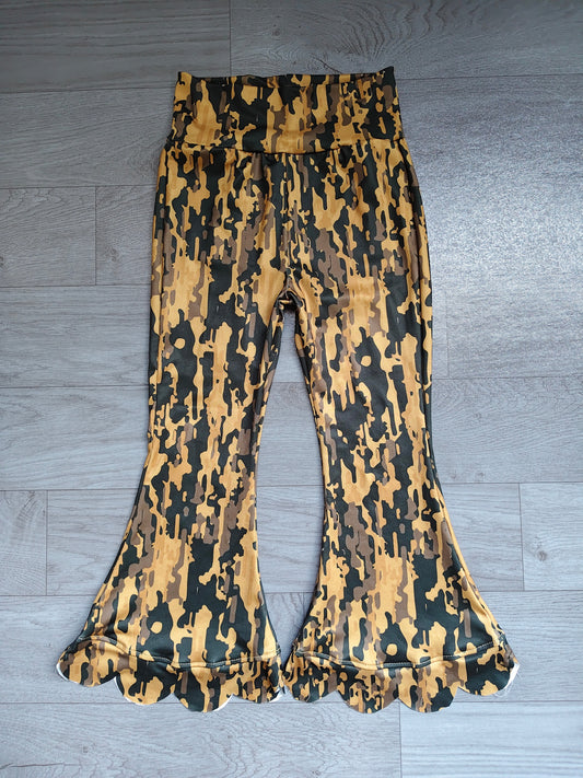 Baby Girls Southern Leaves Camo Scallop Bell Bottom Pants