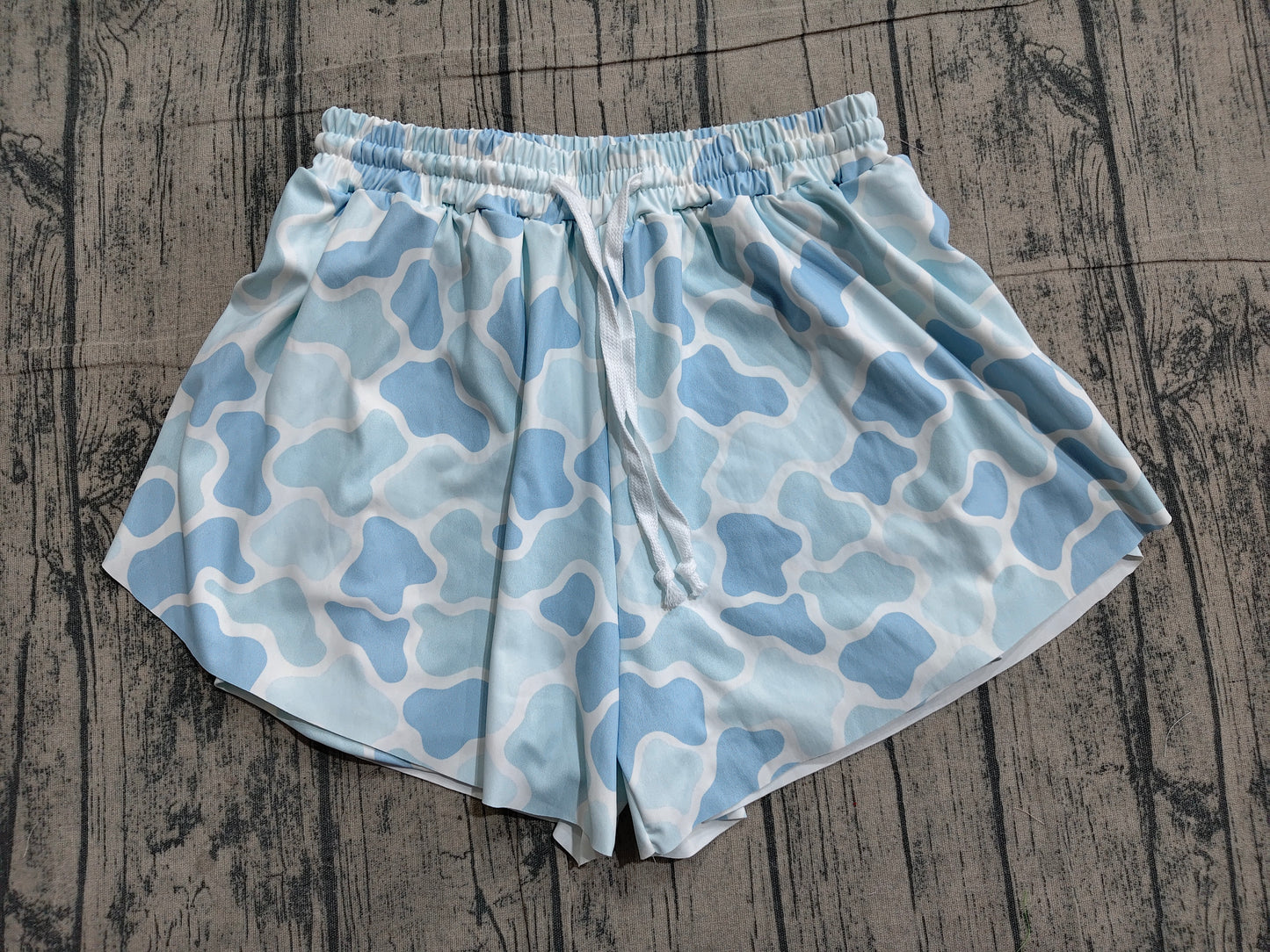 Adult Women Southern Light Blue Camo Yoga Active Shorts Bottoms