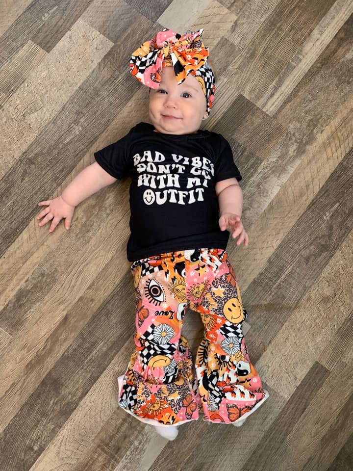 Bad vibes don't go with my outfits-(can choose bow here)