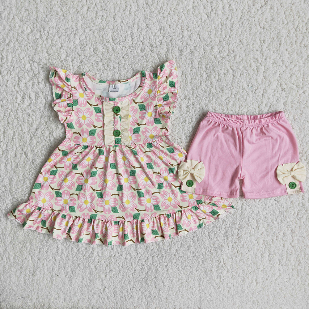 Pink quatrefoil ruffle shorts sets