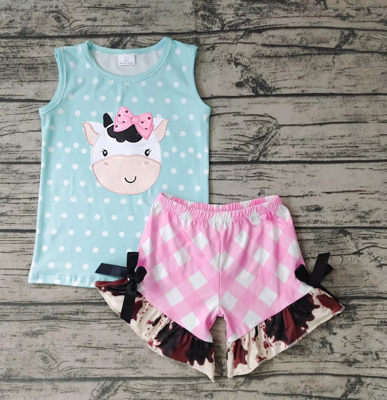 Baby girls cow embroidered ruffle shorts sets
