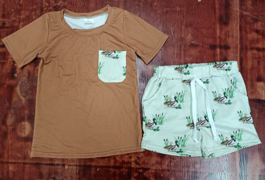 Preorder moq 5 Baby Boys Brown Short Sleeves Pocket Top Ducks Shorts Set