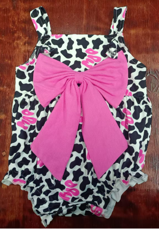 Preorder moq 5 Baby Girls Strap Pink Bow Cow Print Ruffle Rompers