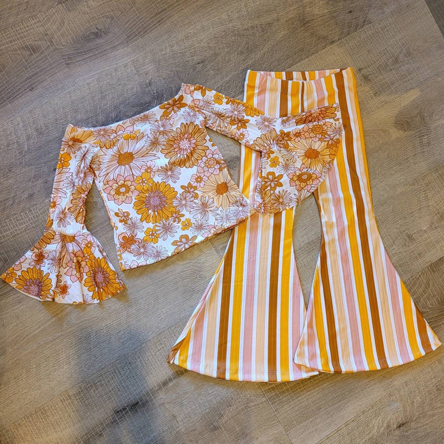 Baby Girls Orange Flowers Off Shoulder Top Bell Pants Clothes Sets preorder(moq 5)