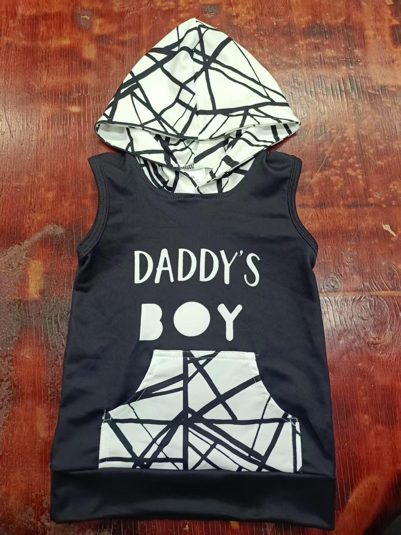 Preorder moq 5 Baby Boys Black Sleeveless Daddy's Boy Pocket Hoodies Top