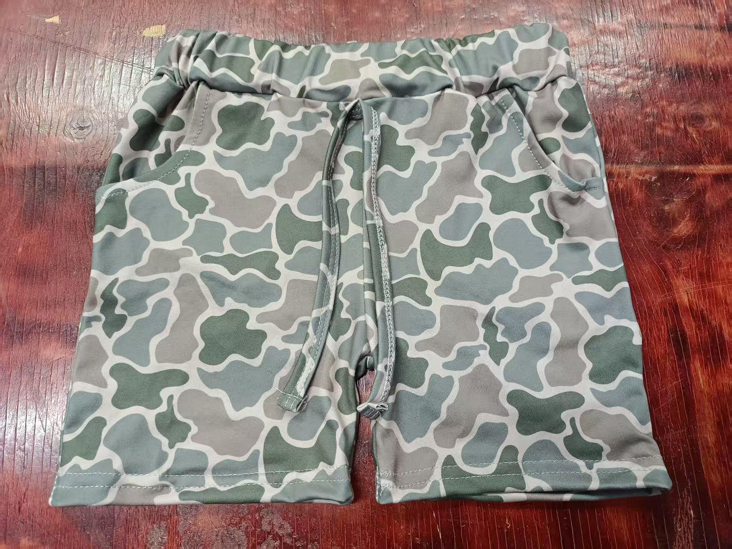 Preorder moq 5 Baby Boys Green Camo Pockets Shorts Bottoms With Belt