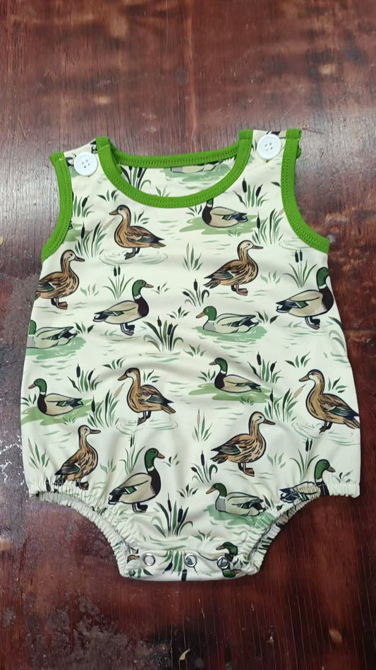 Preorder moq 5 Baby Boys Green Sleeveless Ducks Plaid Rompers
