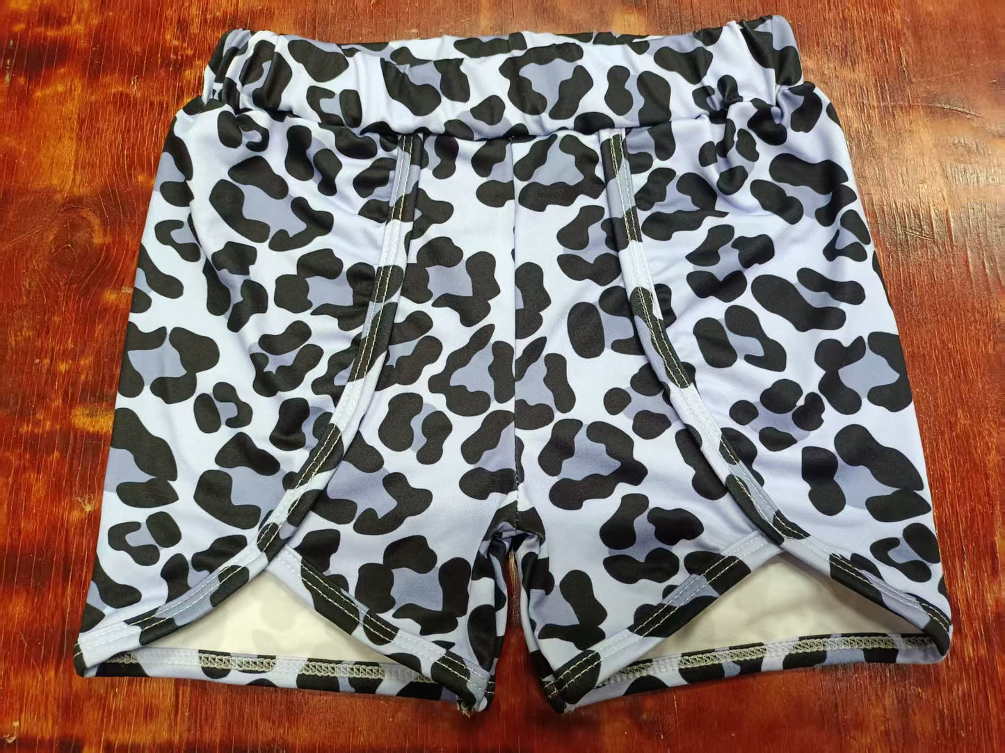 Preorder moq 5 Baby Girls Lavender Black Leopard Ruffle Shorts Bottoms