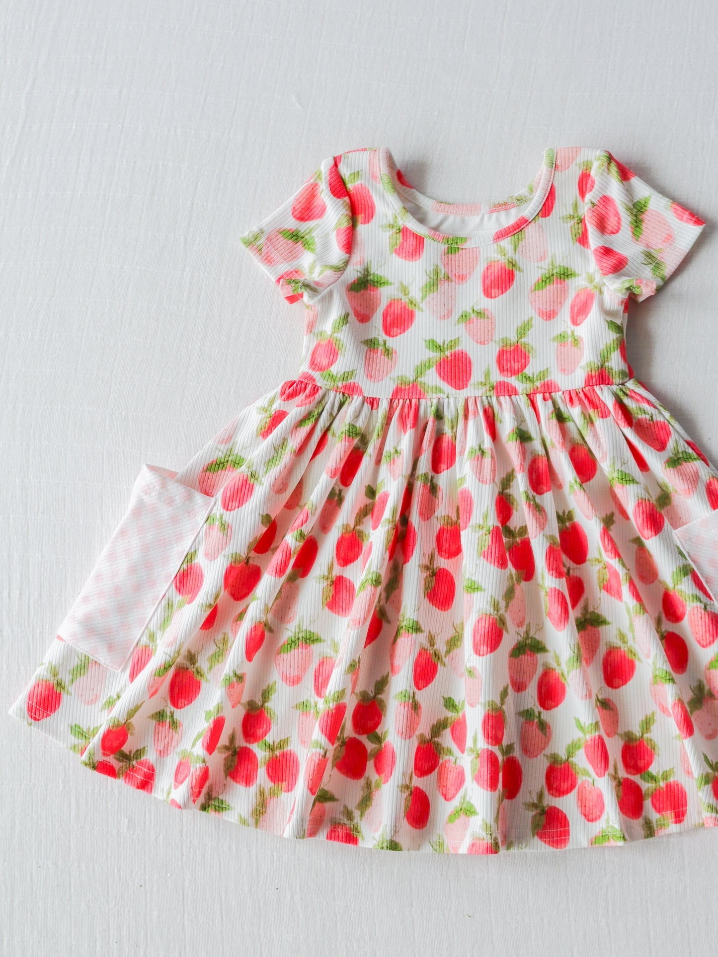 Baby Girls Short Sleeve Red Strawberry Pockets Knee Length Dresses preorder (moq 5)