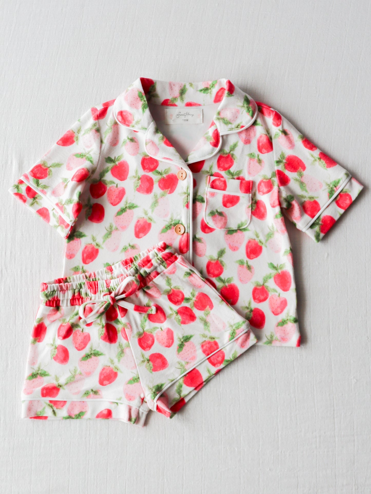 Baby Girls Strawberry Buttons Top Shirt Shorts Pajamas Clothes Sets preorder (moq 5)