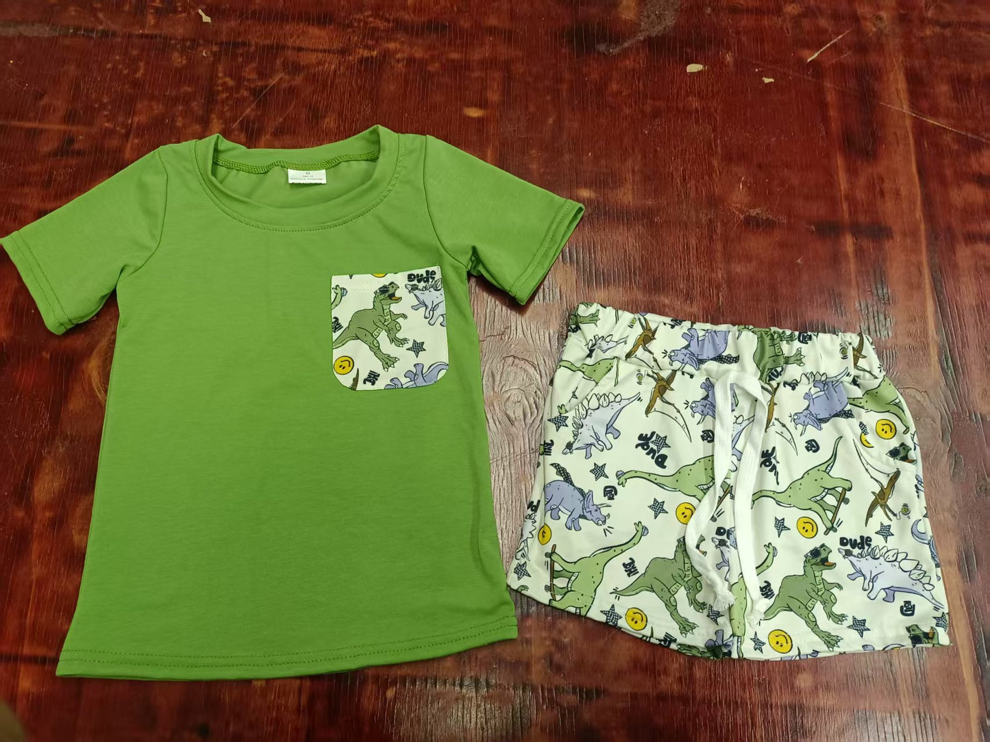 Preorder moq 5 Baby Boys Green Short Sleeves Pocket Top Dinosaurs Pockets Short Set