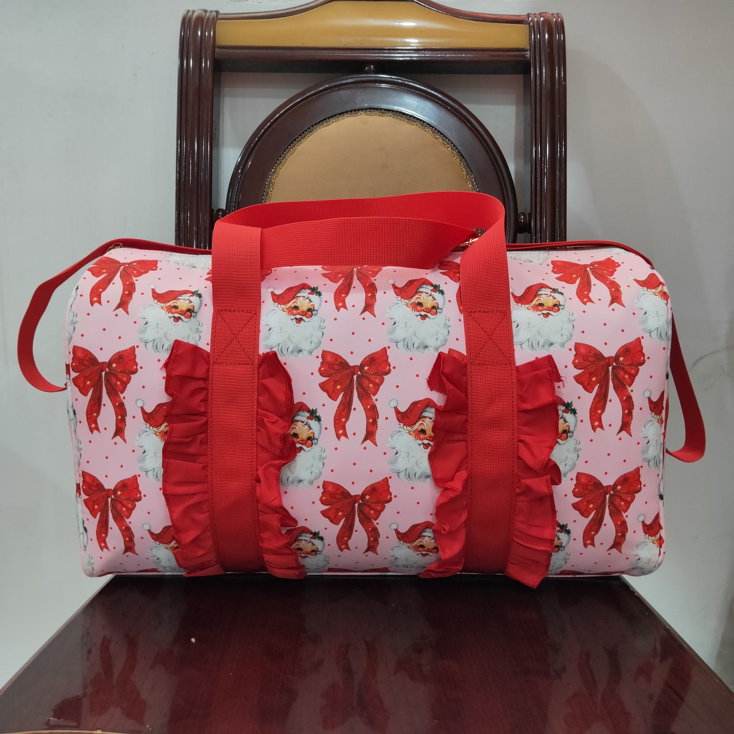 Christmas Red Ruffle Bows Santa Print Zipper Gym Bags