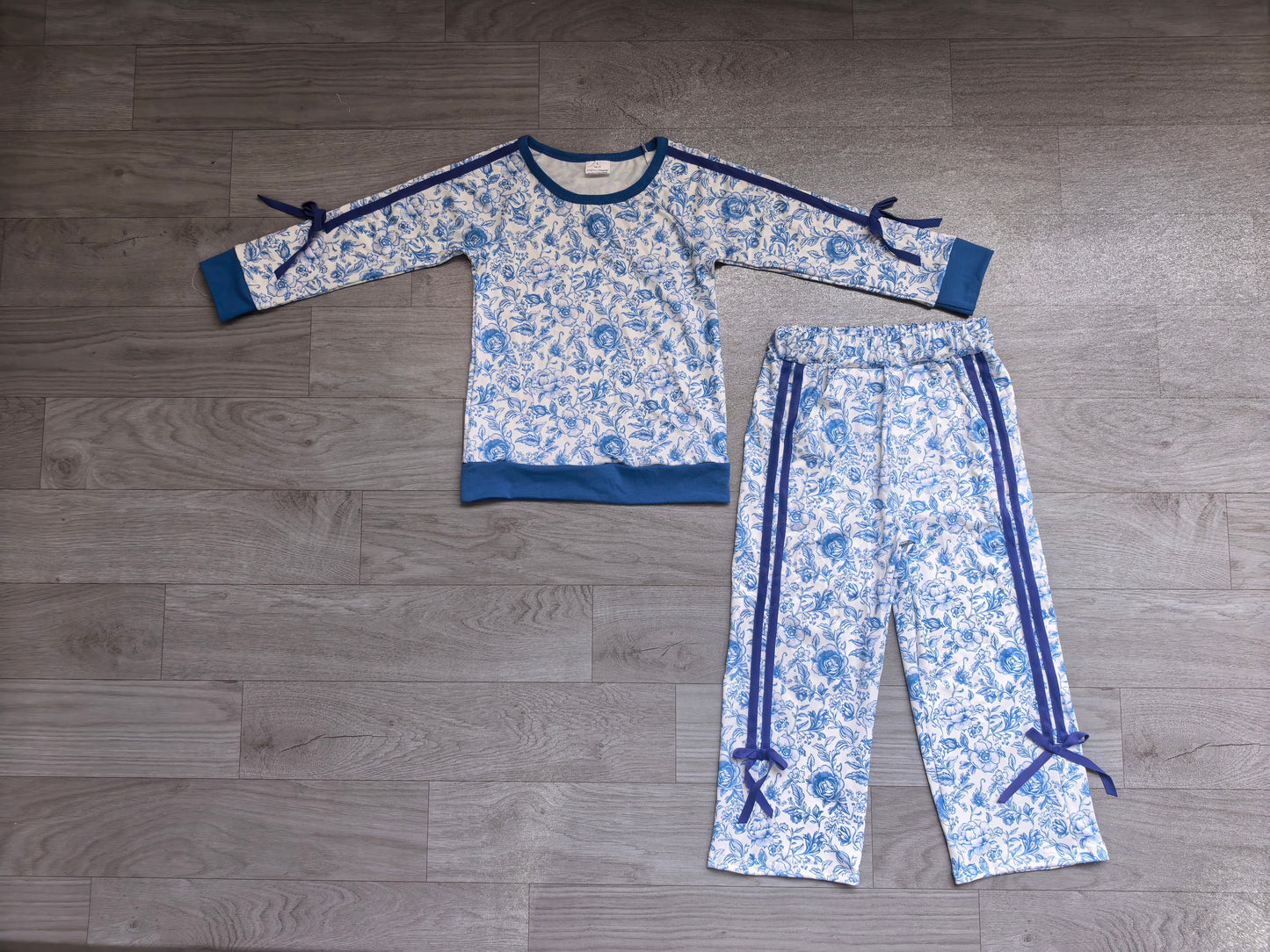 Baby Girls Blue Flowers Top Pockets Flare Pant Fall Clothes Sets Preorder