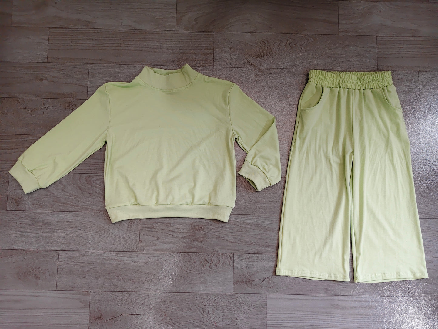 Baby Girls Light Green Long Sleeve Shirt Top Pockets Flare Pant Clothes Set Preorder