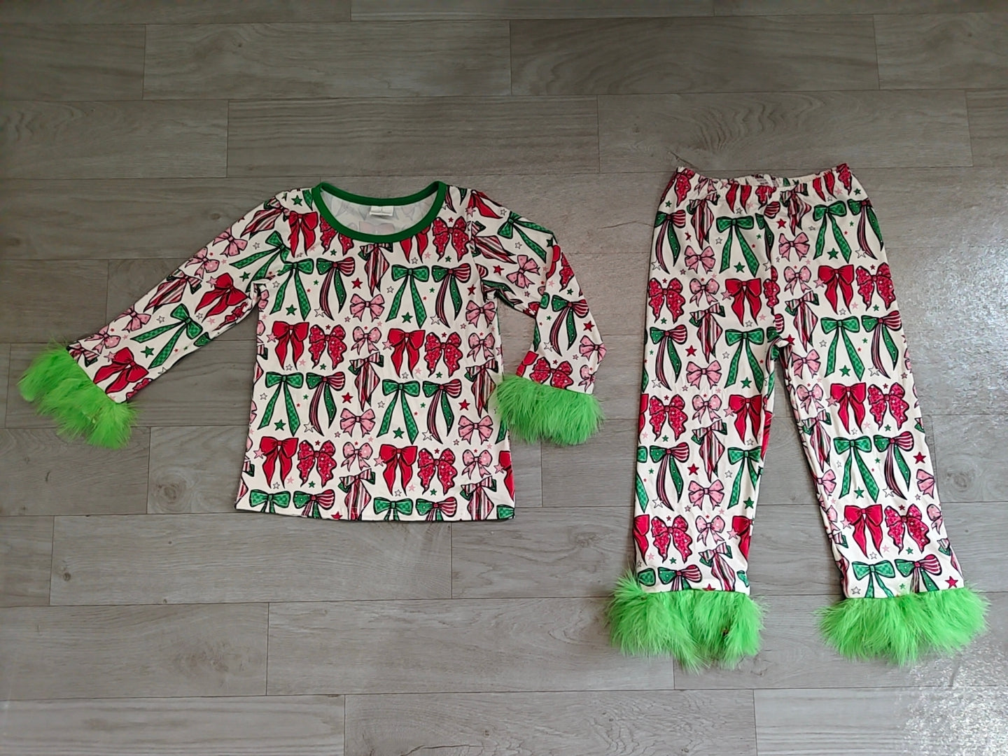 Baby Girls Green Red Bows Top Pants Fur Sleeves Christmas Pajamas Set Preorder