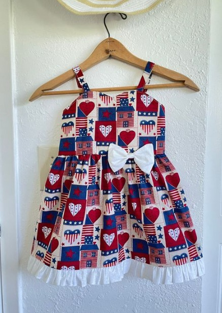 Baby Girls 4th Of July Straps Hearts Bow Ruffle Knee Length Dresses Preorder