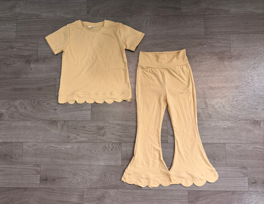 Baby Girls White Short Sleeve Shirts Top Flare Pant Scallop Clothes Sets Preorder