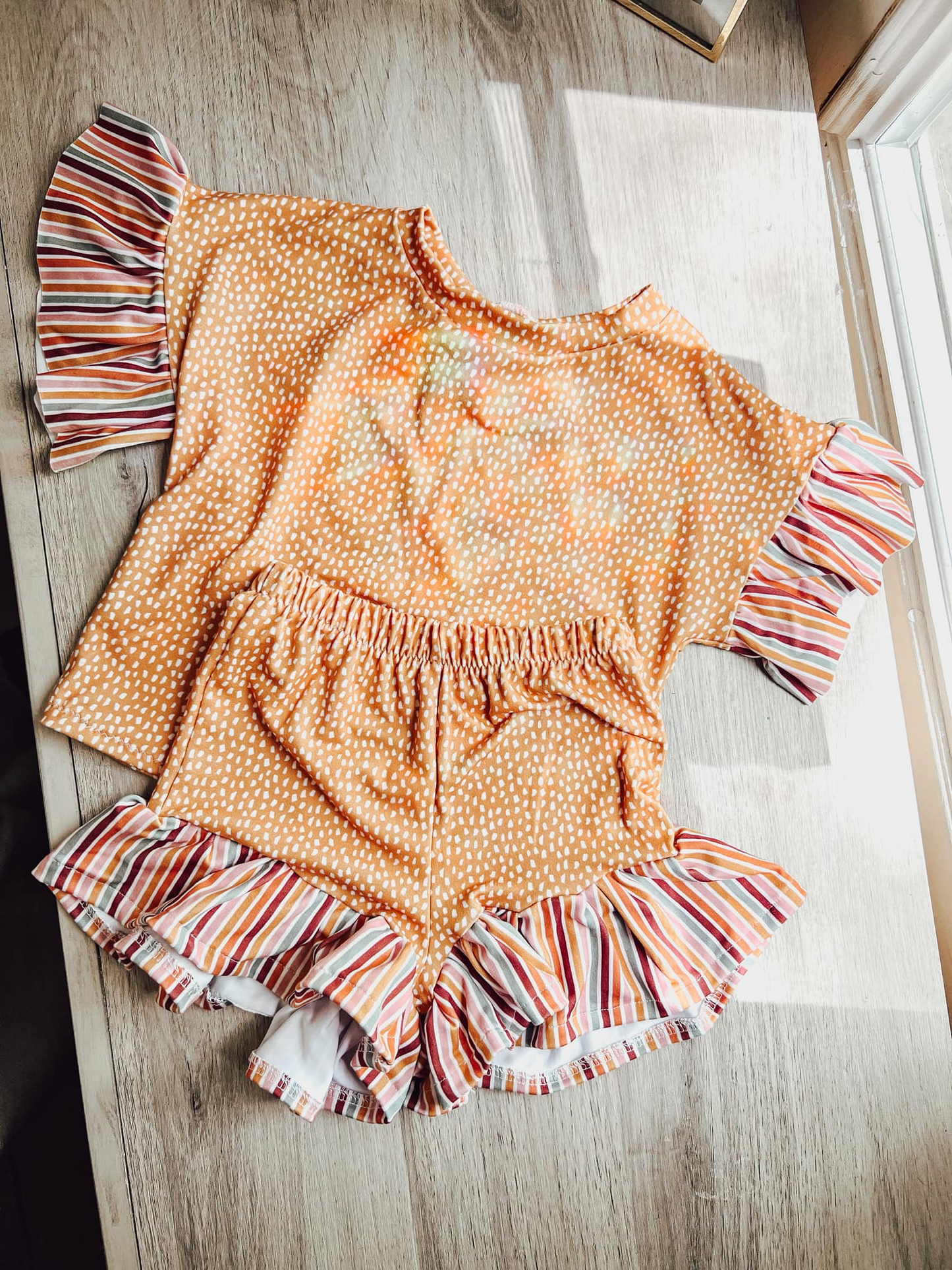 Preorder moq 5 Baby Girls Brown Polka Dots Shirts Ruffle Shorts Sets