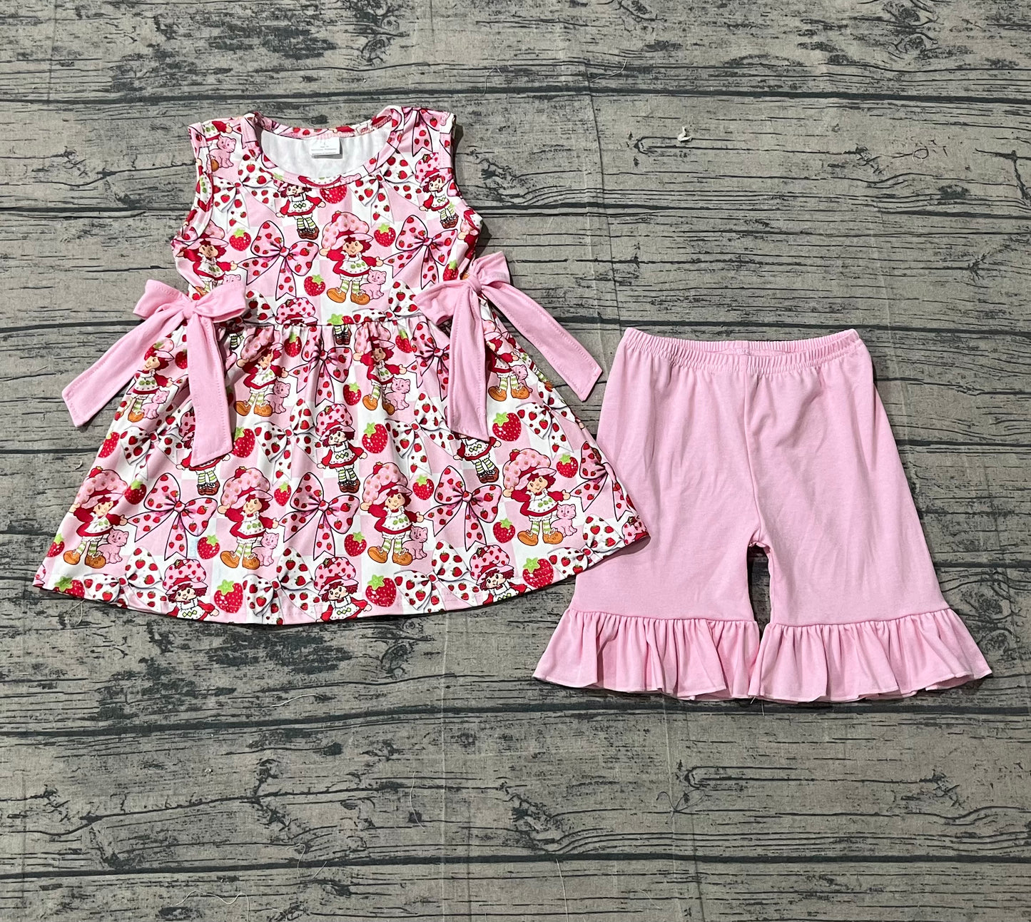 Baby Sleeveless Pink Checked Strawberry Girls Tunic Ruffle Shorts Clothes Sets