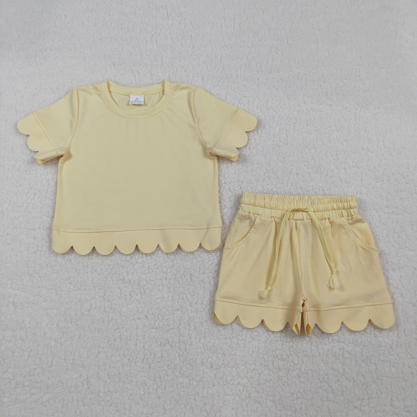 Mama and Me Girls Yellow Top Pockets Short Scallop Cotton Clothes Sets