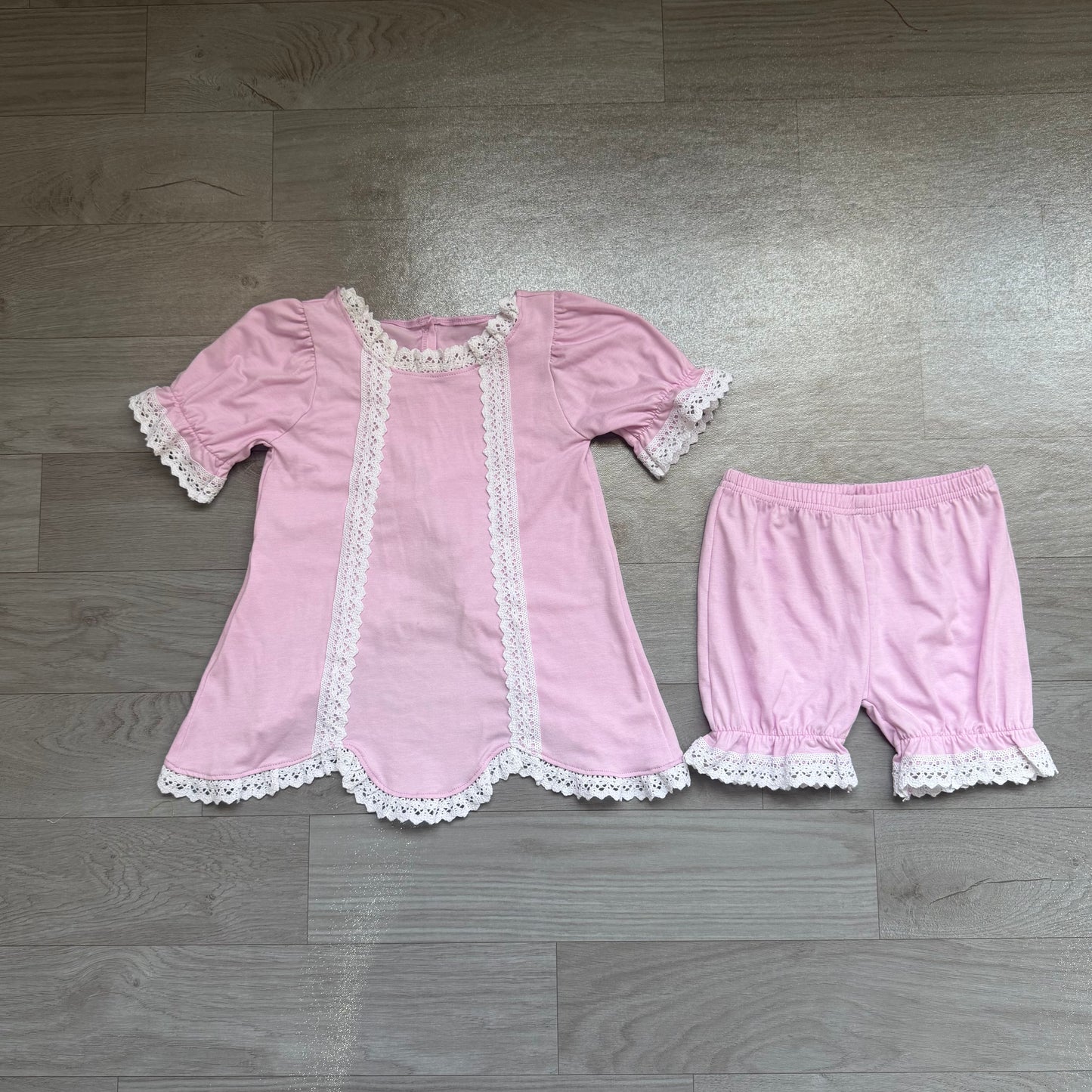 Baby Girls Lavender Short Sleeve Lace Scallop Tunic Ruffle Short Clothes Set Preorder