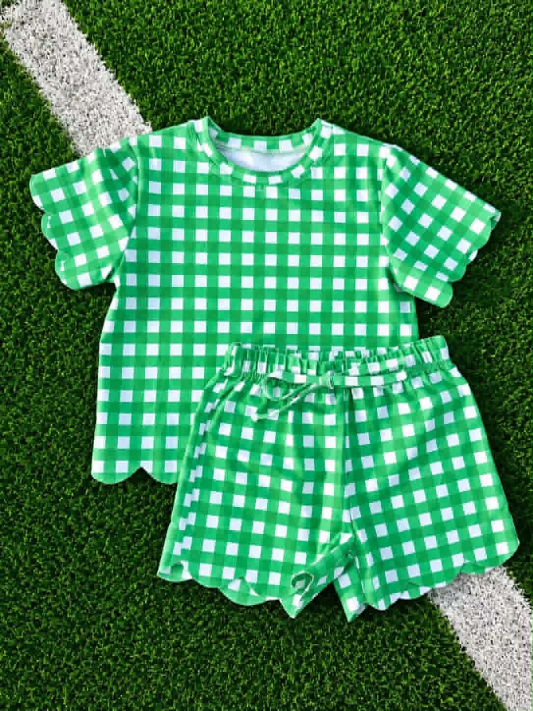 Preorder moq 5 Baby Girls Green Checked Shirt Top Short Scallop Clothes Set