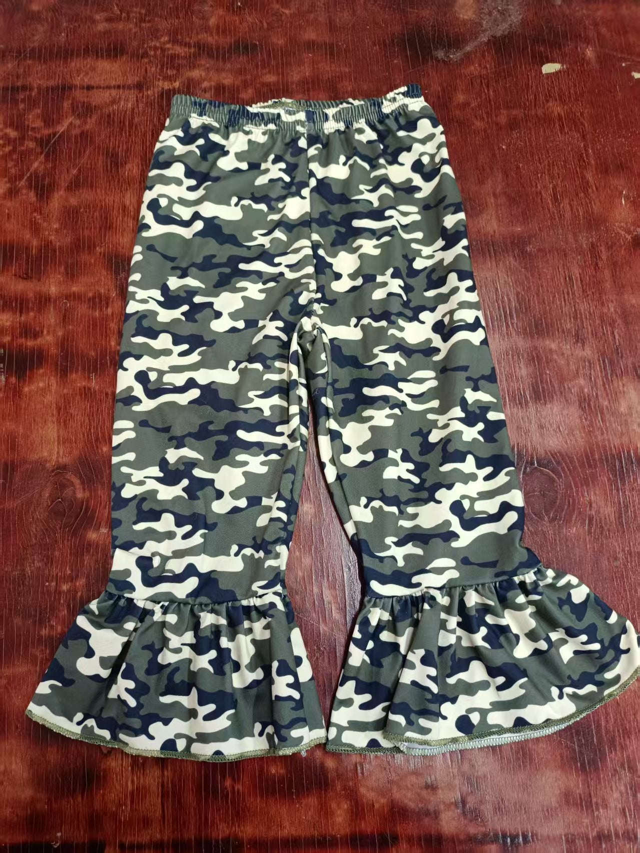 Preorder(moq 5) Baby Girls Green Camo Bell Bottom Ruffle Pants