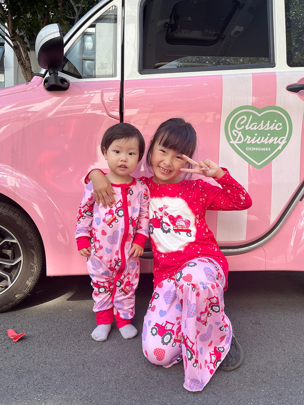 Baby Infant Girls Valentines Hearts Tractors Long Sleeve Zip Rompers