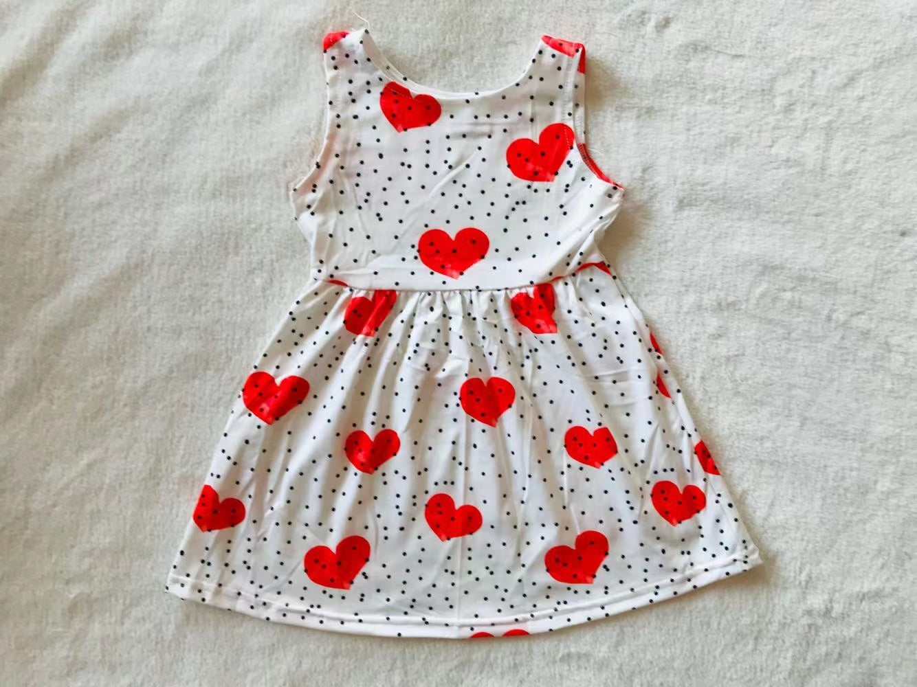 Baby girls heart sleeveless dresses