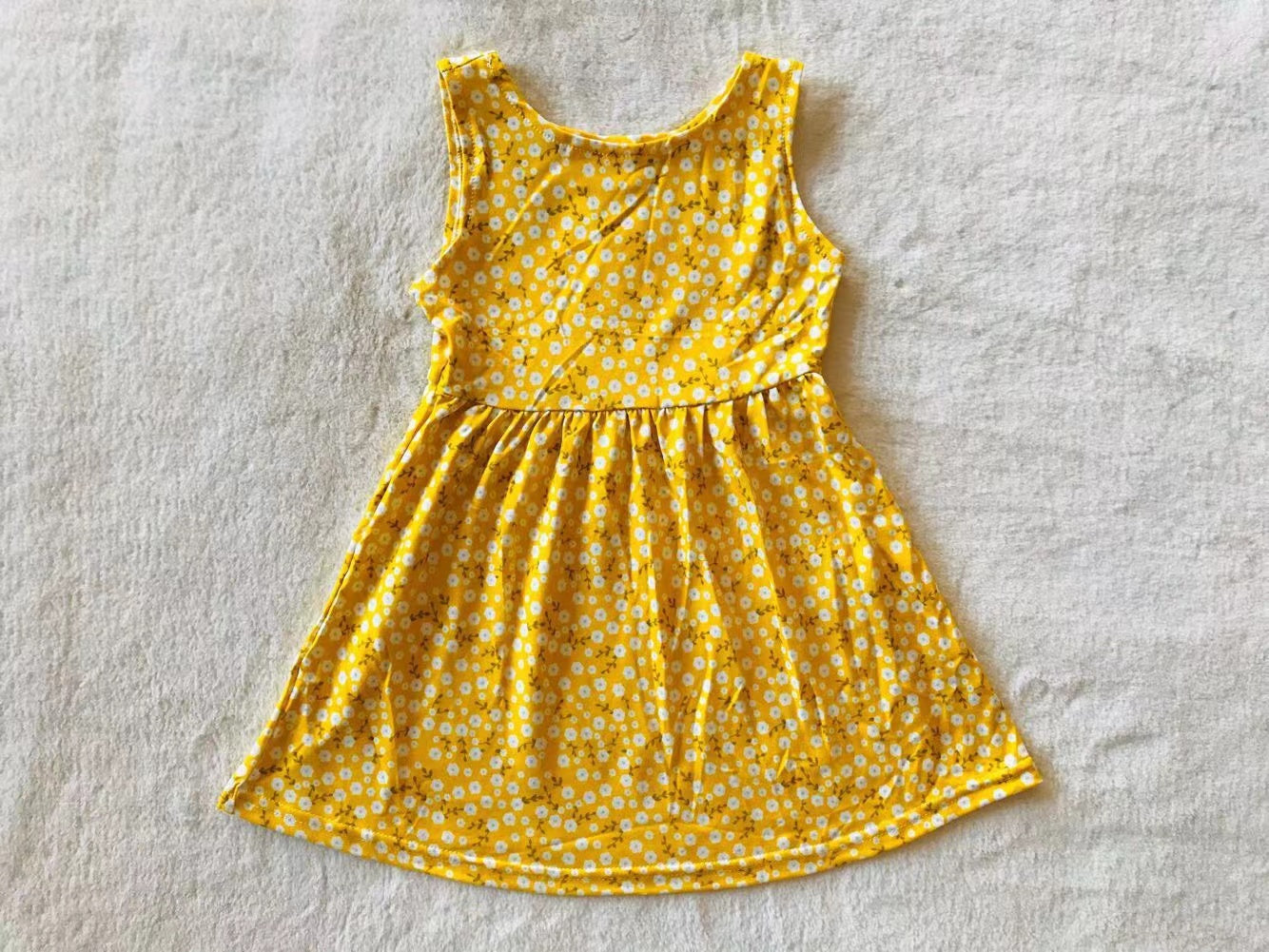 Baby girls yellow sleeveless dresses