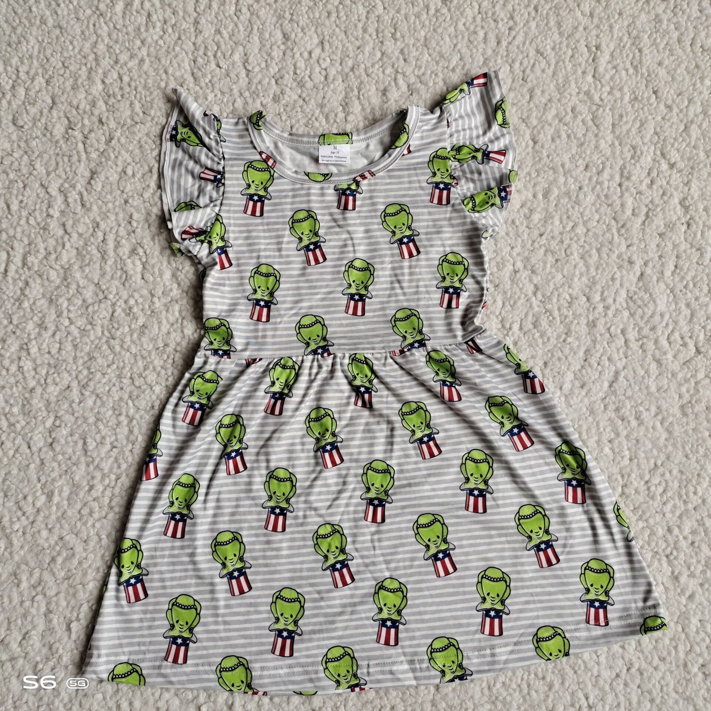 Baby girls Christmas green pearl dresses