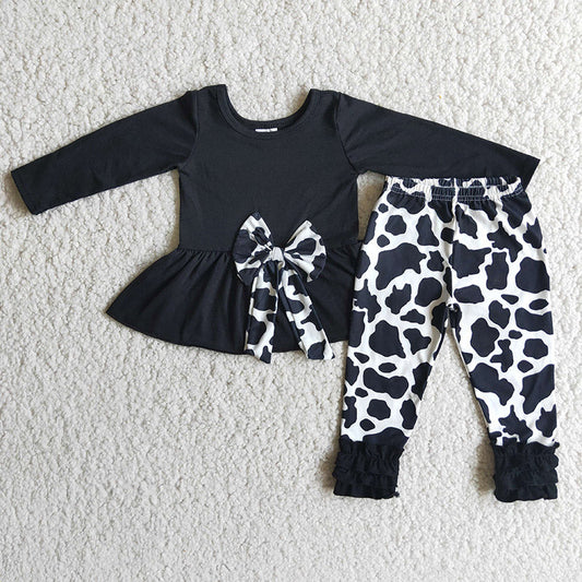 Black cow bow set